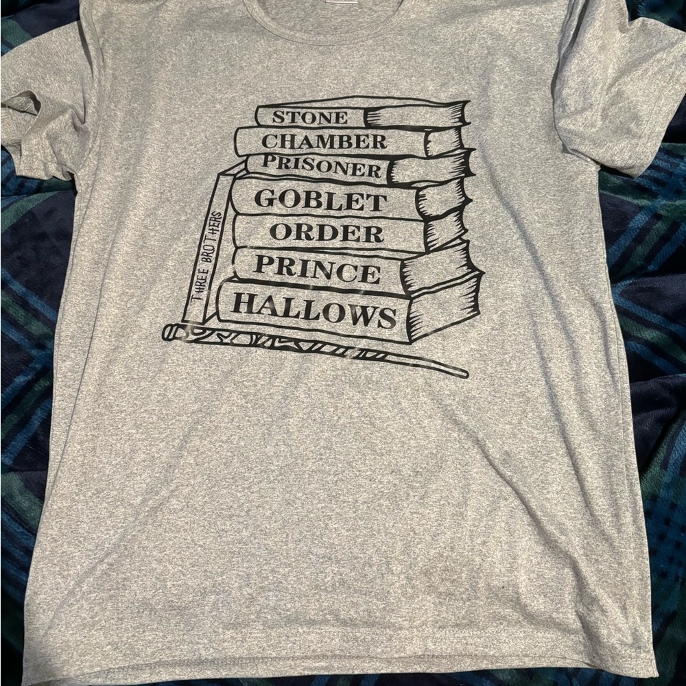 Grey hogwarts Harry Potter t shirt graphic tee